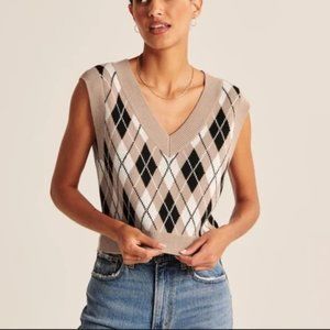 Abercrombie & Fitch Argyle Sweater Vest